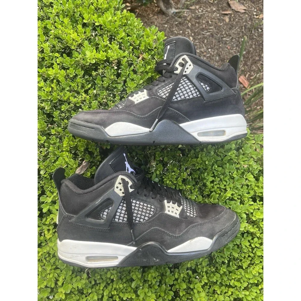 Size 9 - Air Jordan 4 Retro White Thunder